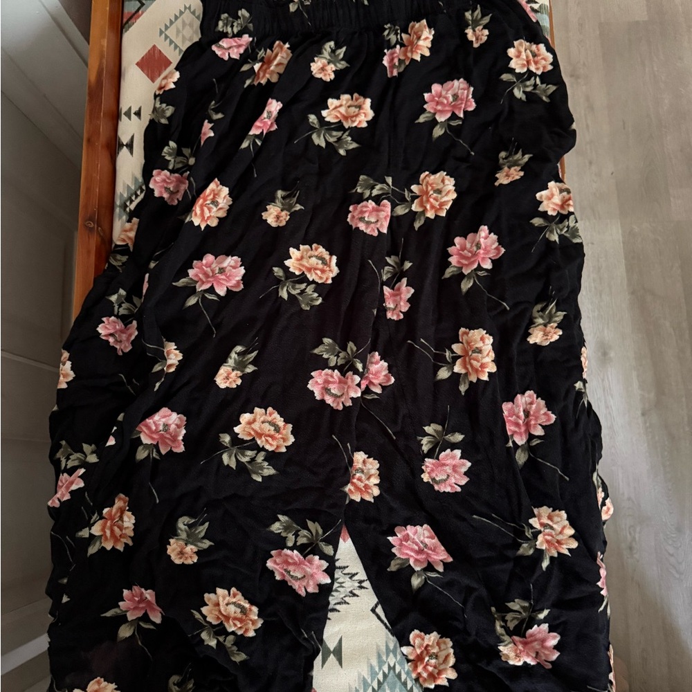 American Eagle Outfitters Black Floral Pants